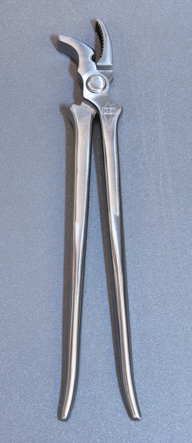 G.E. Curved Jaw Low Nail Clinchers